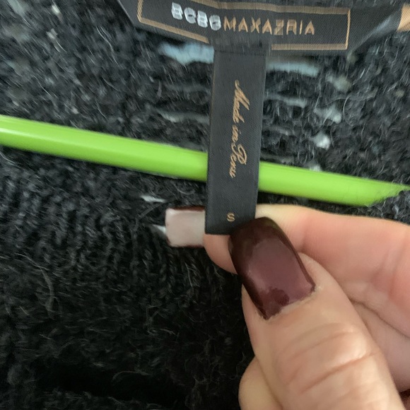 BCBG Oversized Knit Sweater Size:S - Picture 4 of 5